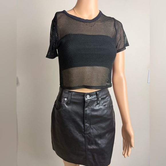 PrettyLittleThing Black Mesh Crop Top - Picture 1 of 6